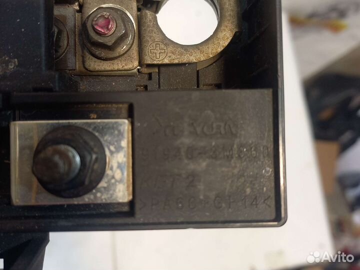 Клейма акомулятора плюсовая Hyundai Equus