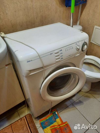 Продам стиральную машину на запчасти