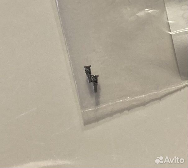 Нижний винт на iPhone SE 2020. Комплект 2 шт