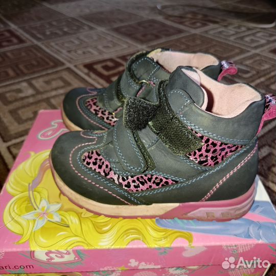 Ботинки демисезонные для девочки 25 размер