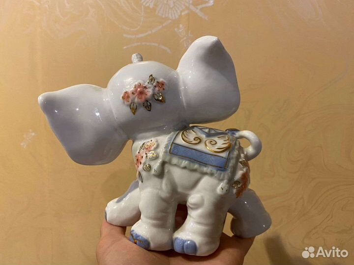 Статуэтка слоник