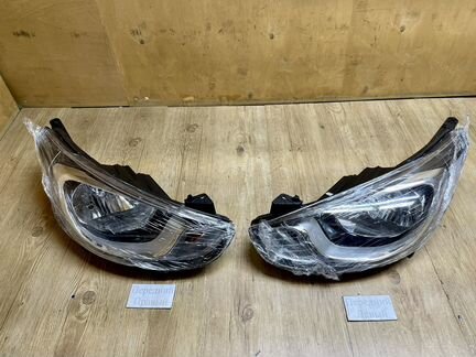 Фары передние Hyundai Solaris 2010 - 2014г новые