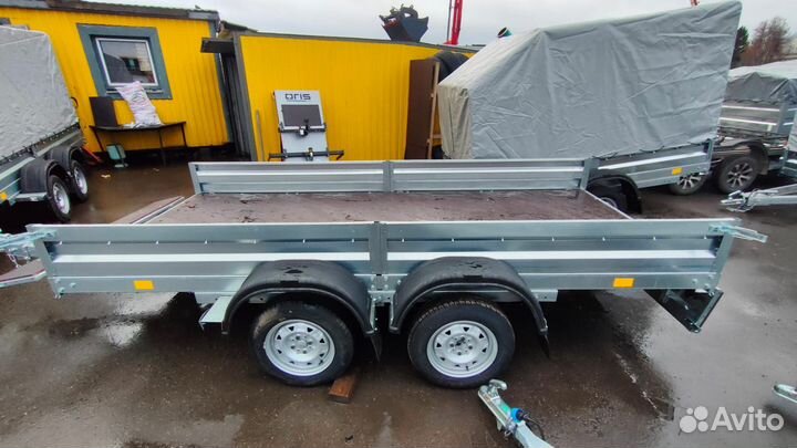 Легковой четырехметровый двухосный прицеп
