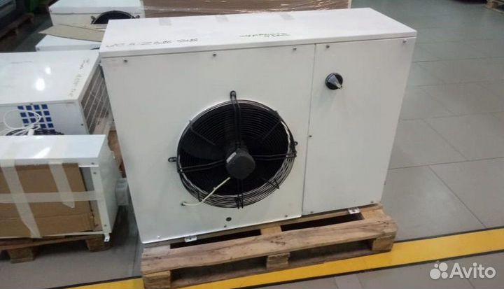 Холодильное оборудование для магазина производства