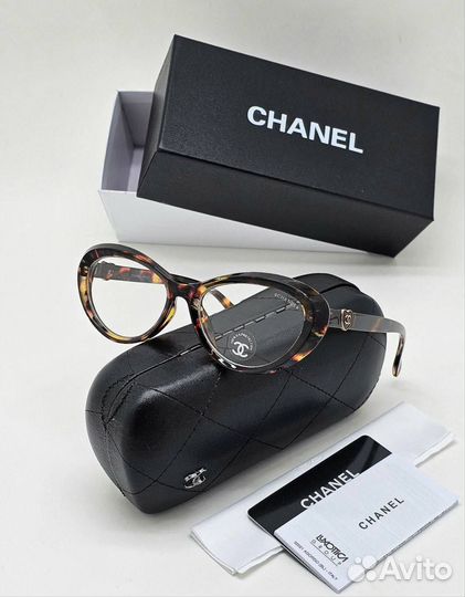 Солнцезащитные очки chanel