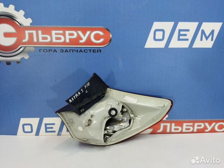 Фонарь левый внешний Opel Astra J 2009