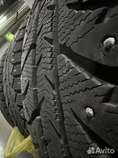 Bridgestone Ice Cruiser 7000S 205/55 R16 91T