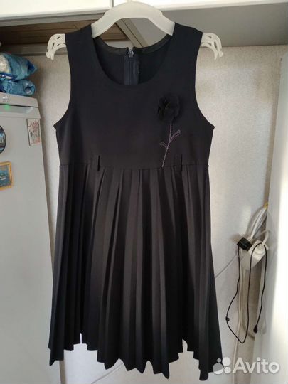 Школьна, форма