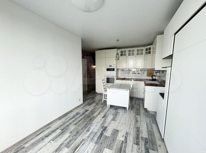 2-к. квартира, 42,3 м², 18/25 эт.