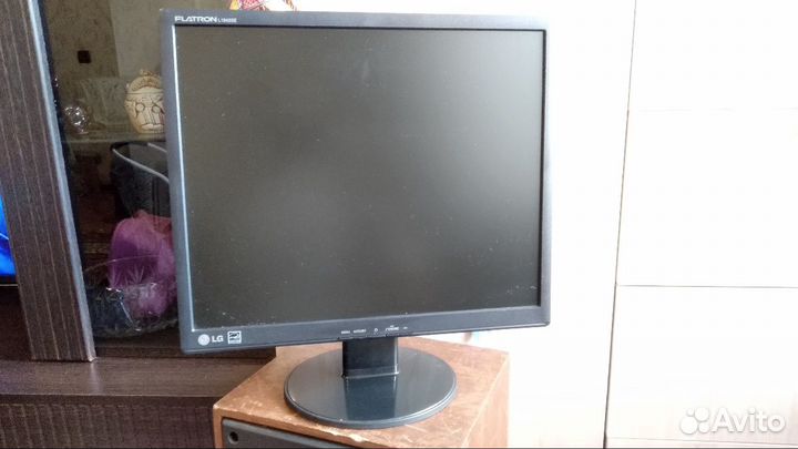 Монитор LG