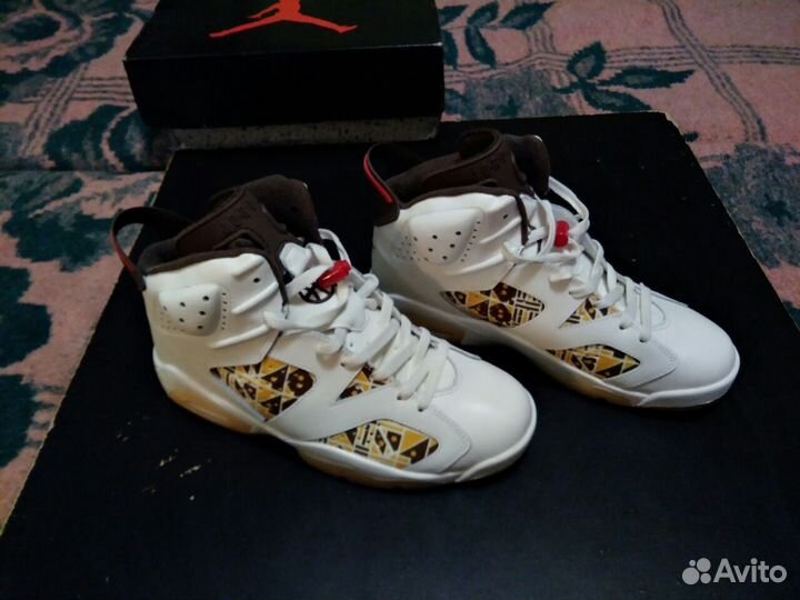 Баскетбольные кроссовки Air Jordan 6 Retro