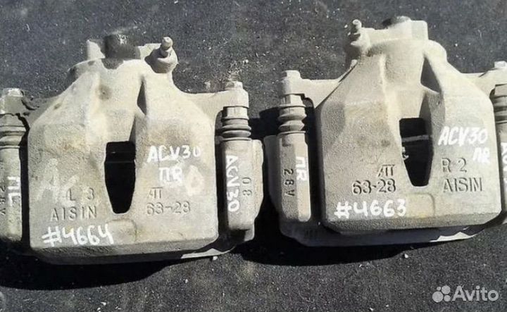 Суппорт передний toyota Camry 30-40