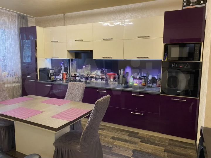 3-к. квартира, 98,4 м², 8/9 эт.