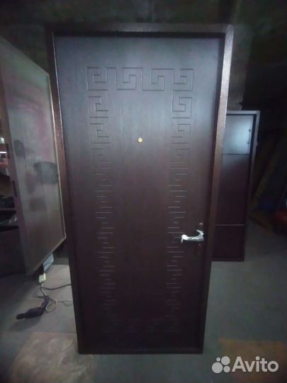 Входные Металлические двери