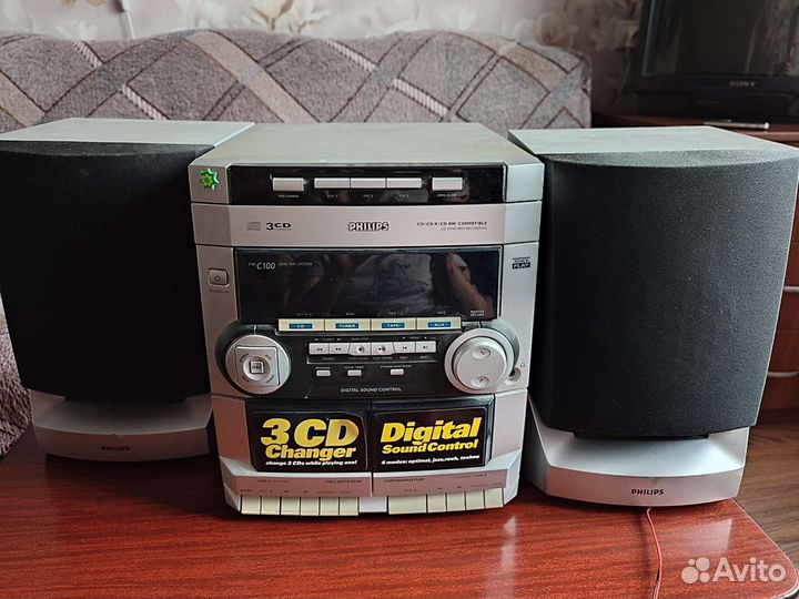 Музыкальный центр philips