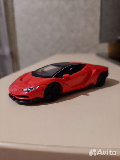 Литая игрушечная машинка Lamborghini Centenario