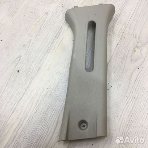 Обшивка средней стойки накладка ремня безопасности