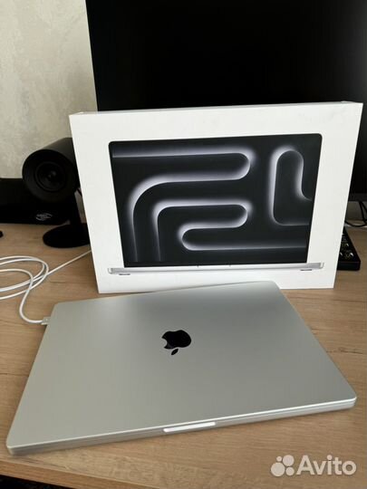 Apple MacBook Pro 16 M3 Pro 18GB/512GB Silver