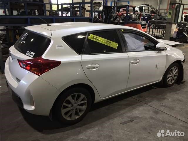 Разбор на запчасти Toyota Auris E18 2012