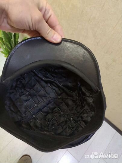 Мужская кожаная кепка