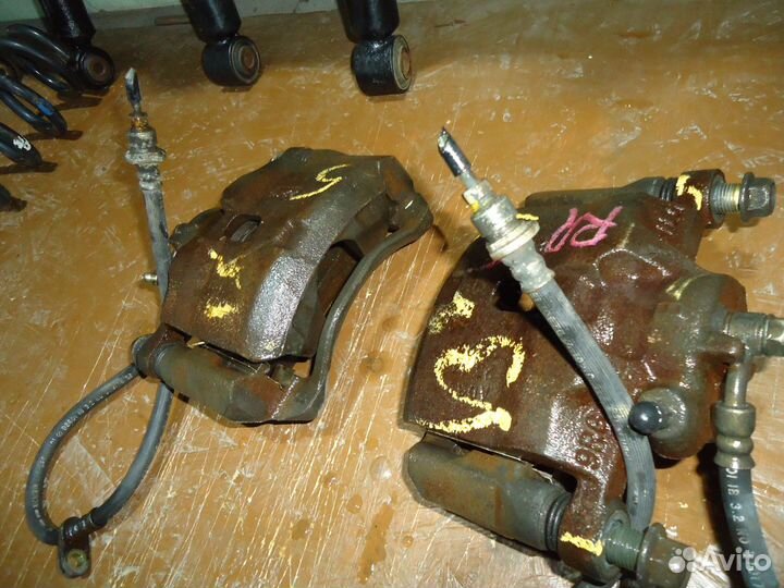 Honda CR-V суппорт передний левый, правый