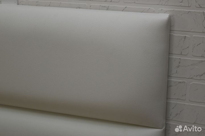 Кровать с подъемным механизмом