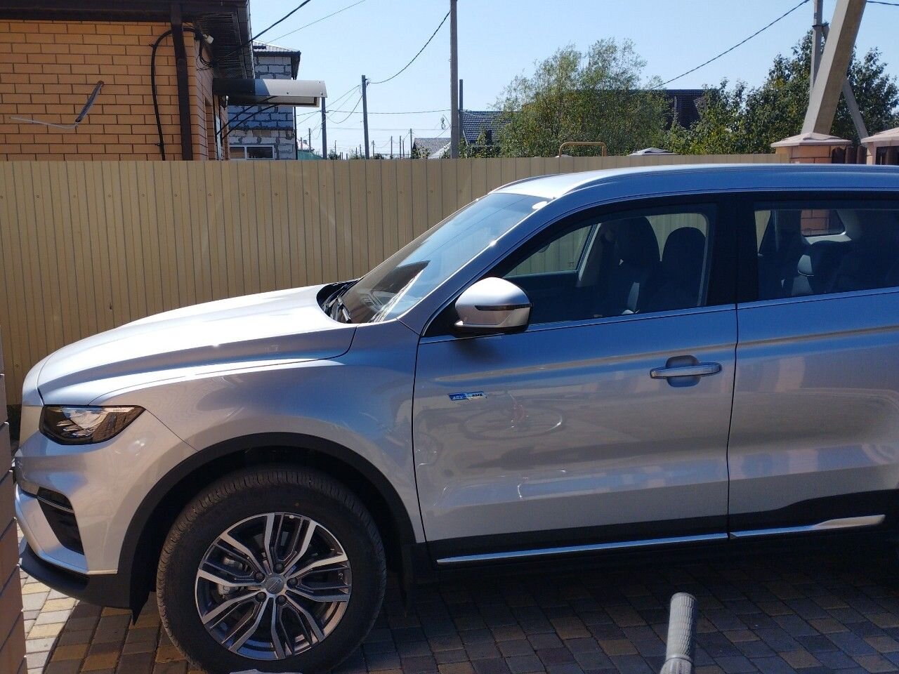 Geely Atlas Pro: фото владельца