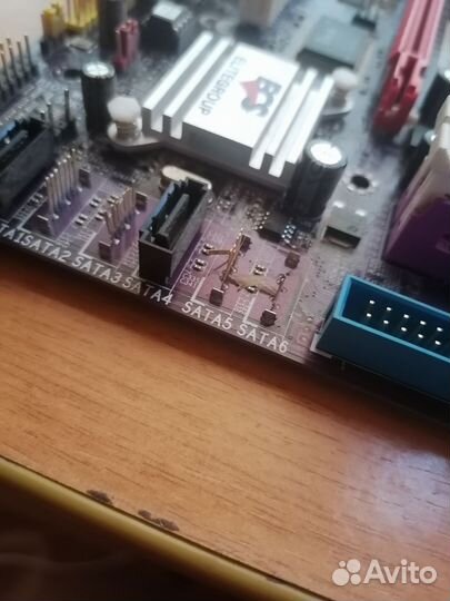 Материнская плата