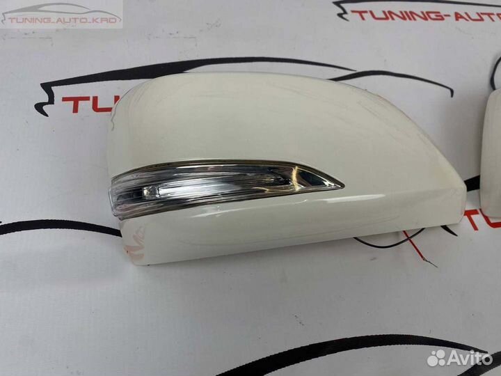 Накладки на зеркала с поворотником Lexus LX570 G75