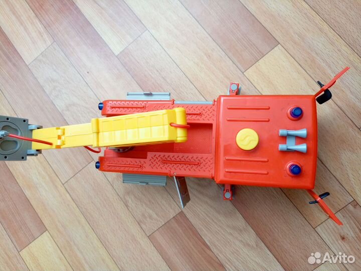 Машина пожарная. Вертолет