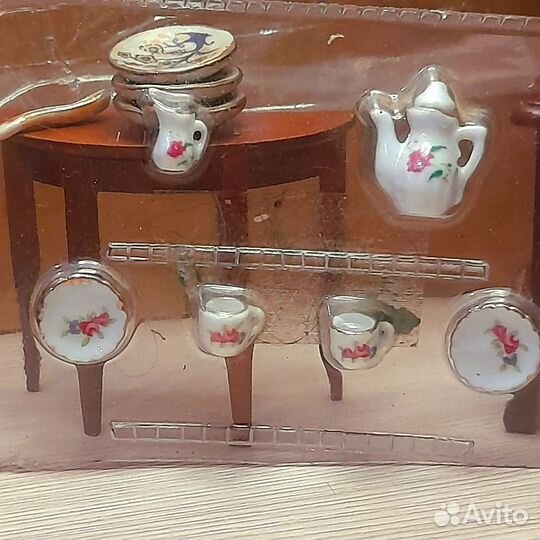 Коллекционная мебель для кукол