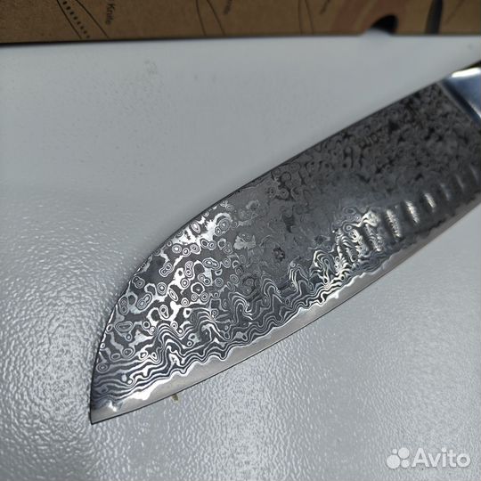 Профессиональный кухонный нож Santoku 18см VG10