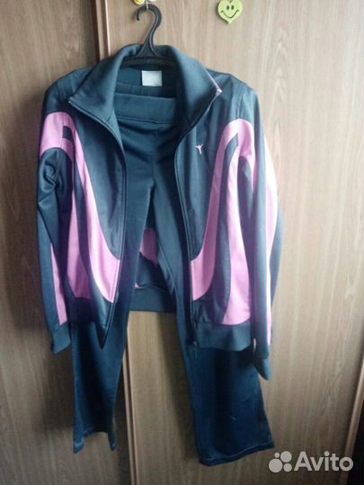 Костюм спортивный