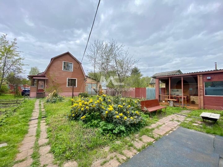 Дача 158 м² на участке 6 сот.