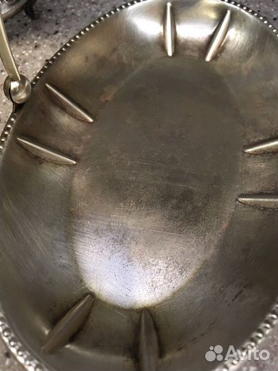 Солонки разные, конфетница, бутылки - керамика