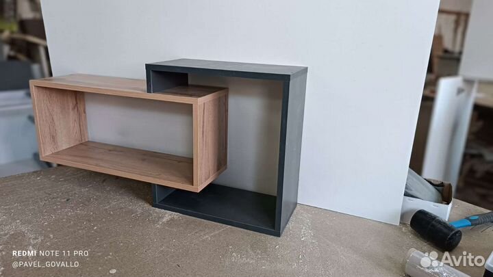 Полка настенная в стиле лофт