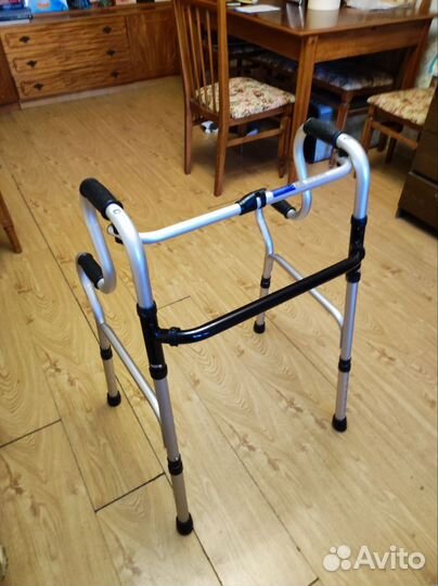 Ходунки для взрослых двухуровневые складные w HR