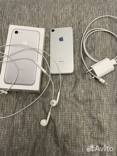 iPhone 7, 32 ГБ