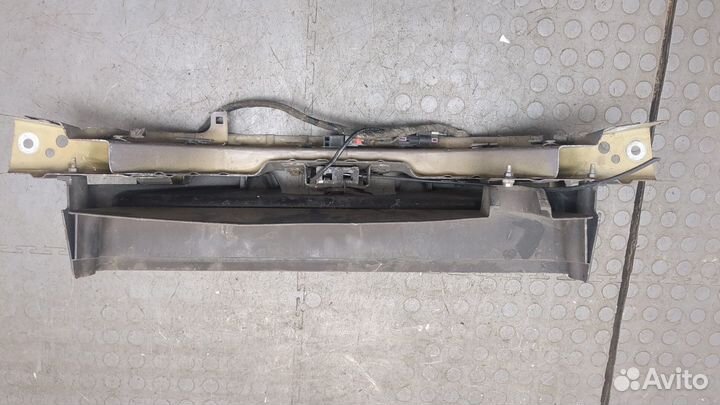 Рамка капота Chevrolet Orlando