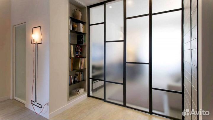 Стеклянная перегородка