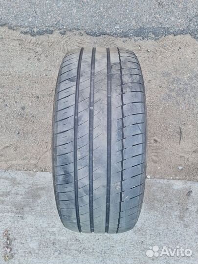 Kapsen RS26 255/45 R19 104W