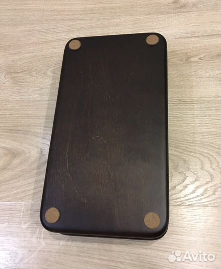 Доска Садху из массива бука с медными гвоздями