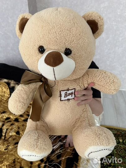 Плюшевый медведь