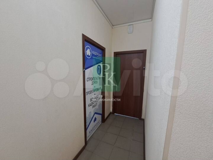 Видовое помещение 28 м² на первой линии пр-кта Гер