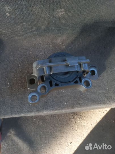 Подушка двигателя ford kuga2