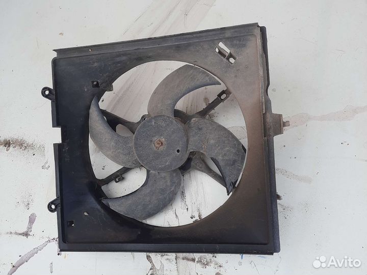 Вентилятор охлаждения Mitsubishi space star 4g18