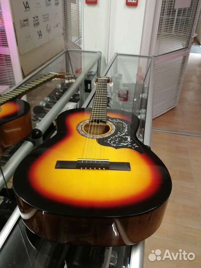 Акустическая гитара Brigitta F 39