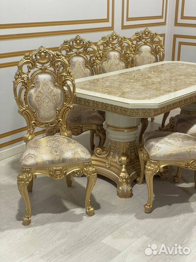 Столы и стулья голд