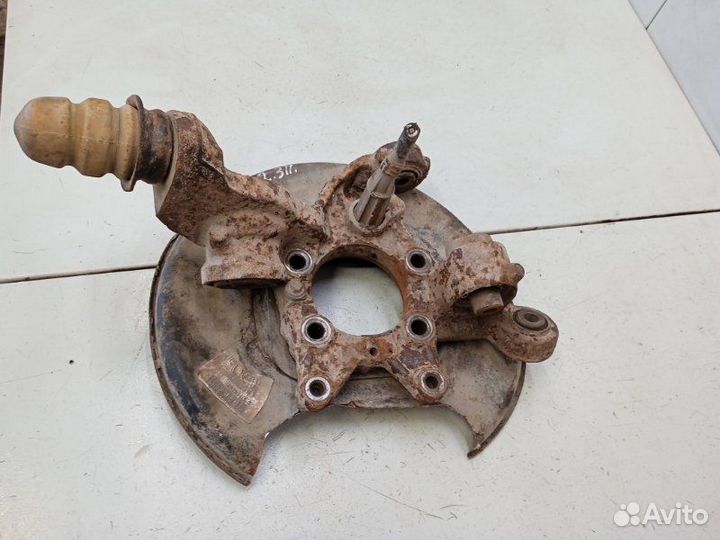 Кулак поворотный задний правый Volvo Xc90 2.9 2005