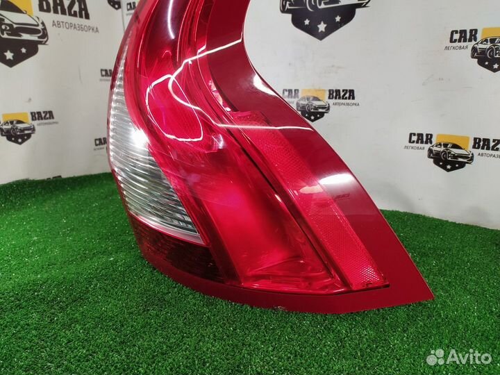 Фонарь задний правый R Volvo XC60